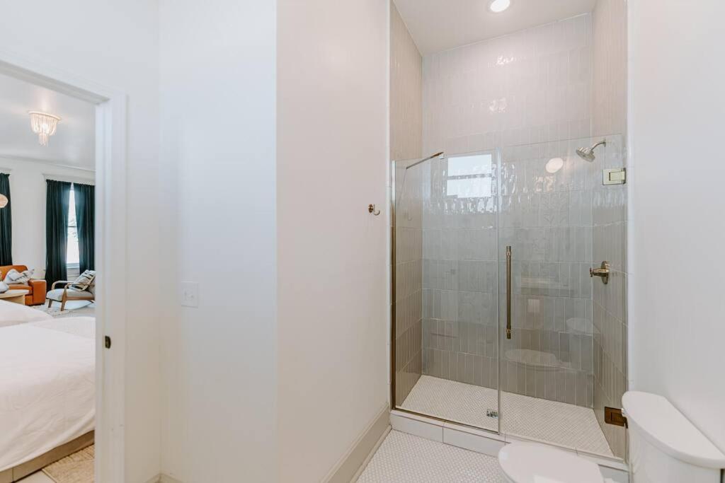 East Main Lofts - Boho 203 Apartment Медисън Екстериор снимка